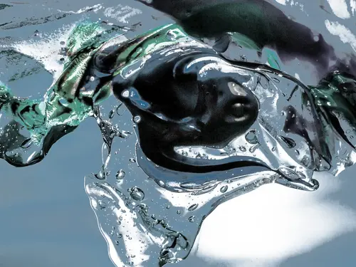 Illustration of a mixture with a clear liquid