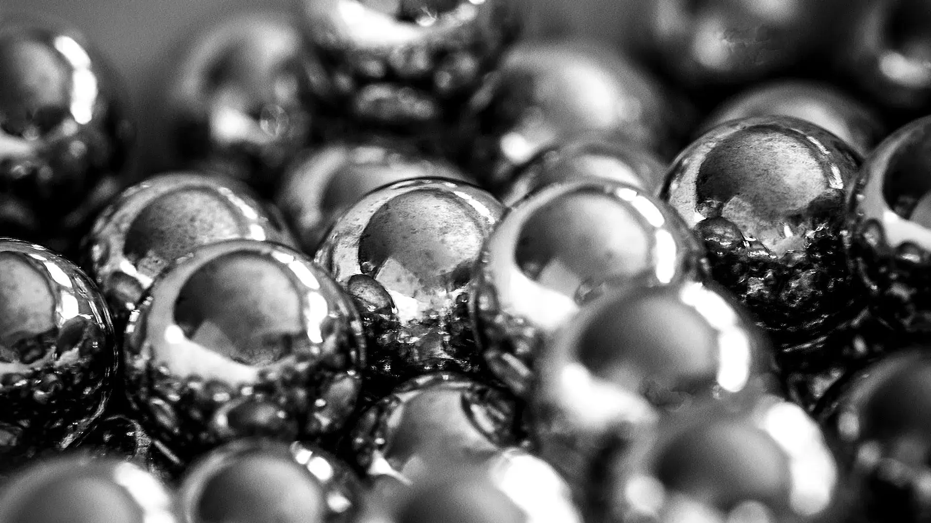 Shiny metallic balls