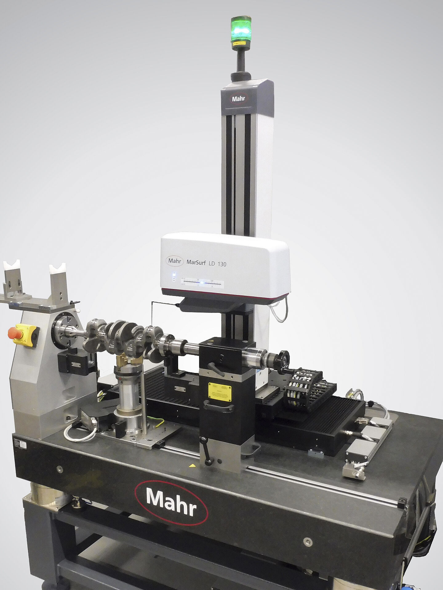 Measuring the radii of the crankshaft bearings